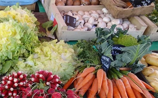 March&eacute;s du jeudi et dimanche